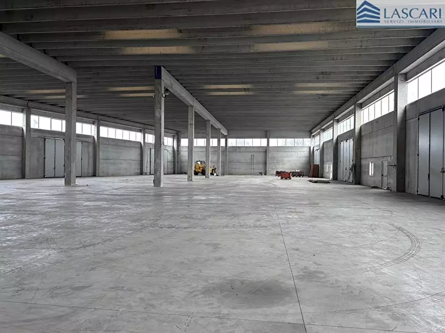 Immagine 9 di Capannone industriale in affitto  in Via dei Curti 1247 a Urgnano