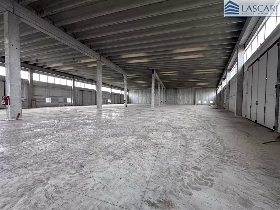 Immagine 2 di Capannone industriale in affitto  in Via dei Curti 1247 a Urgnano