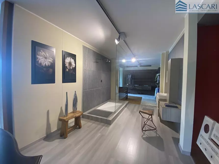 Immagine 2 di Laboratorio in vendita  in Via Camillo Benso di Cavour a Orio Al Serio