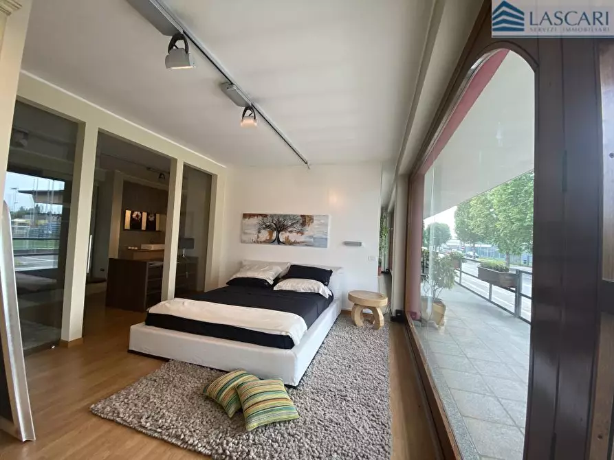 Immagine 4 di Laboratorio in vendita  in Via Camillo Benso di Cavour a Orio Al Serio