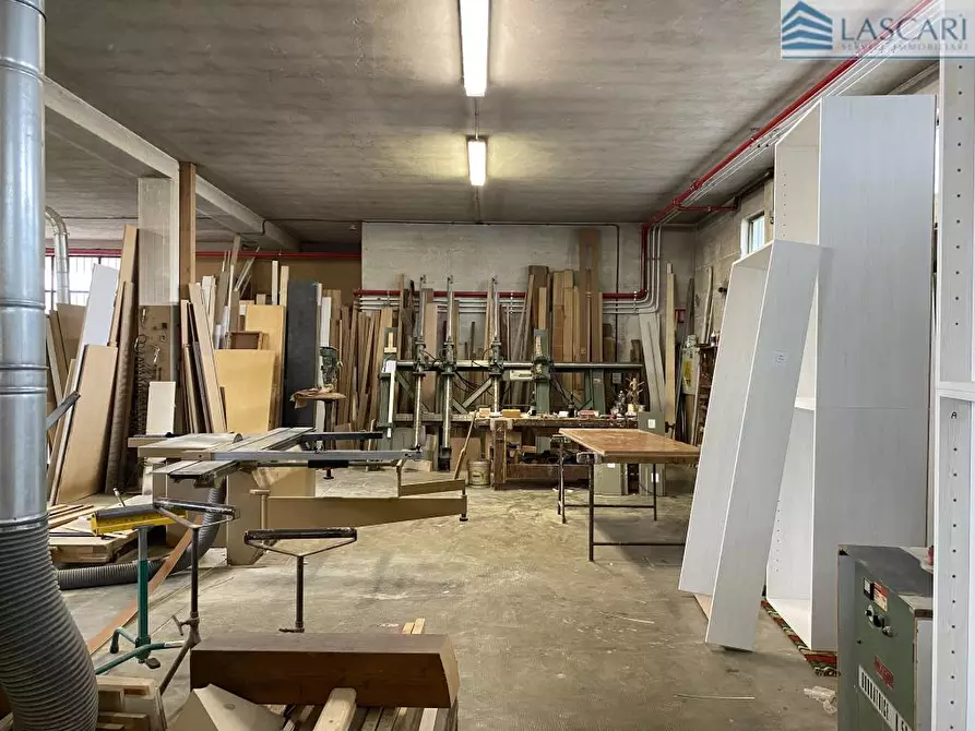 Immagine 8 di Laboratorio in vendita  in Via Camillo Benso di Cavour a Orio Al Serio