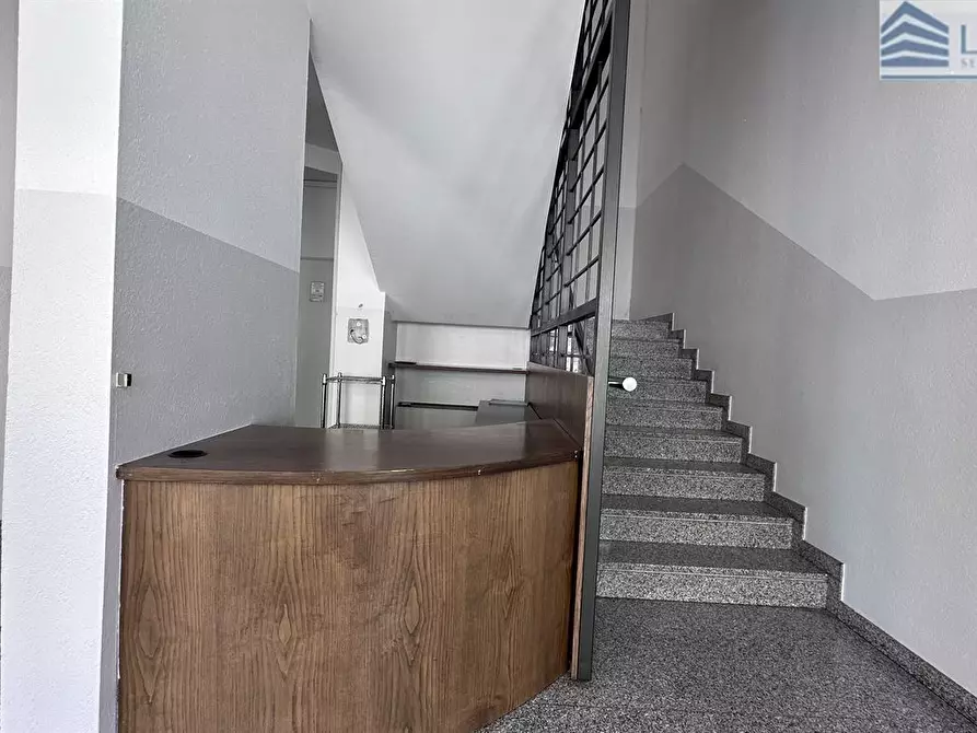 Immagine 3 di Ufficio in affitto  in Via Zanica 58 a Bergamo