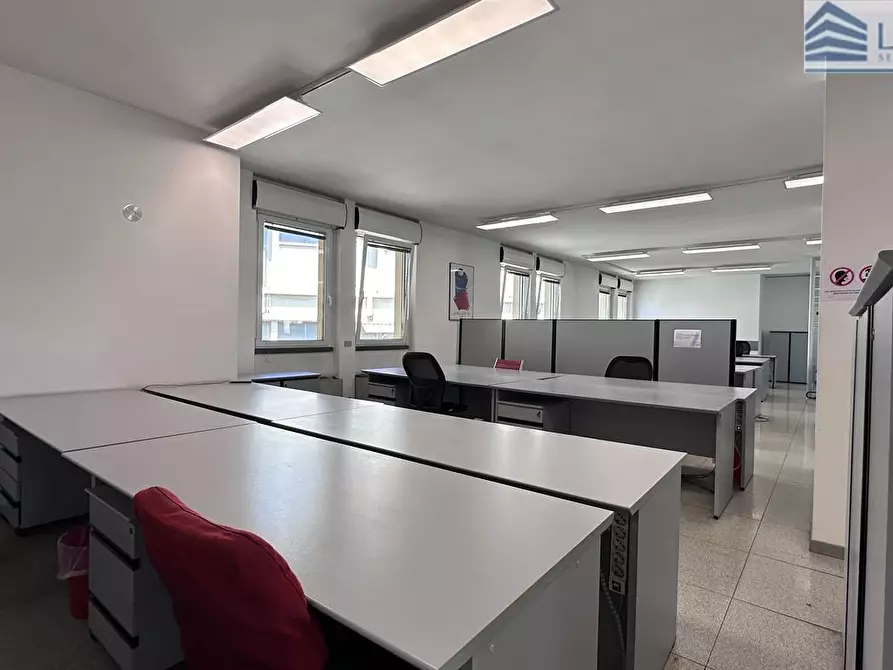 Immagine 8 di Ufficio in affitto  in Via Zanica 58 a Bergamo