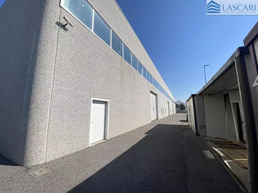 Immagine 1 di Capannone industriale in vendita  in Via dei Curti 1247 a Urgnano