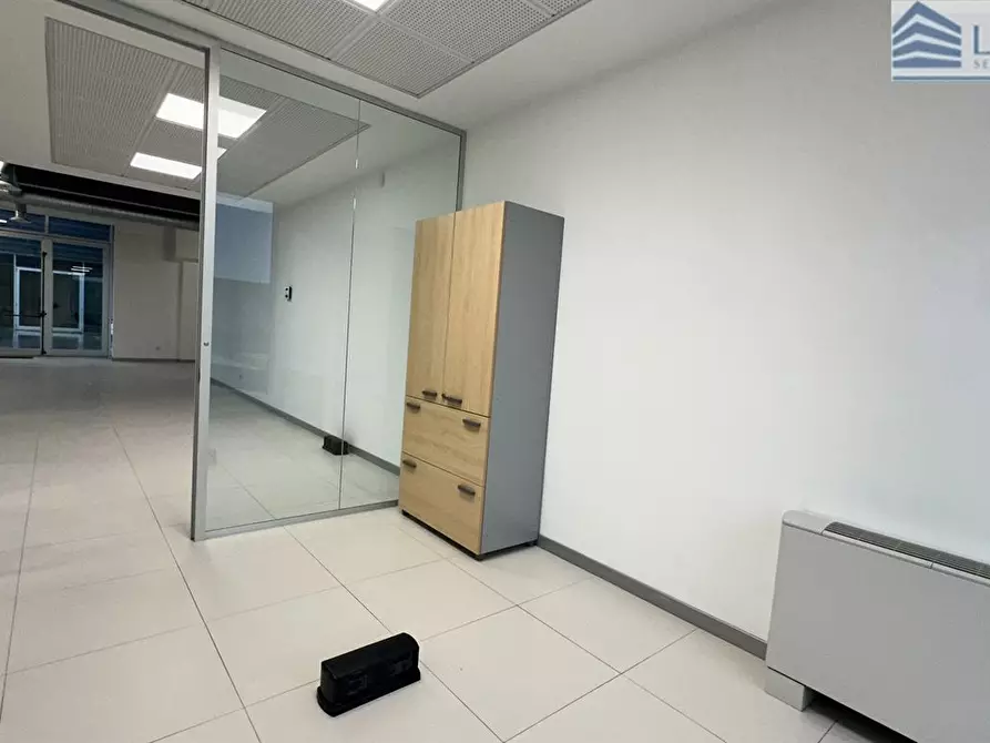 Immagine 6 di Ufficio in affitto  in Via Zanica a Grassobbio