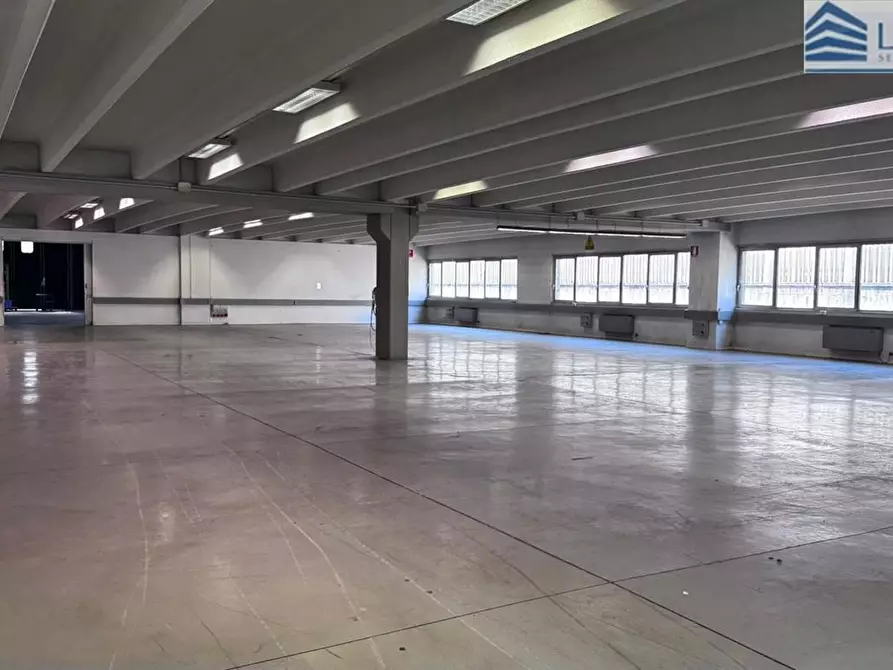 Immagine 9 di Capannone industriale in affitto  in Via Boschetti a Grassobbio