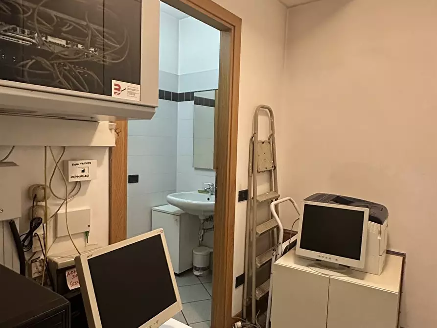 Immagine 7 di Ufficio in vendita  in Via Palma il Vecchio a Bergamo