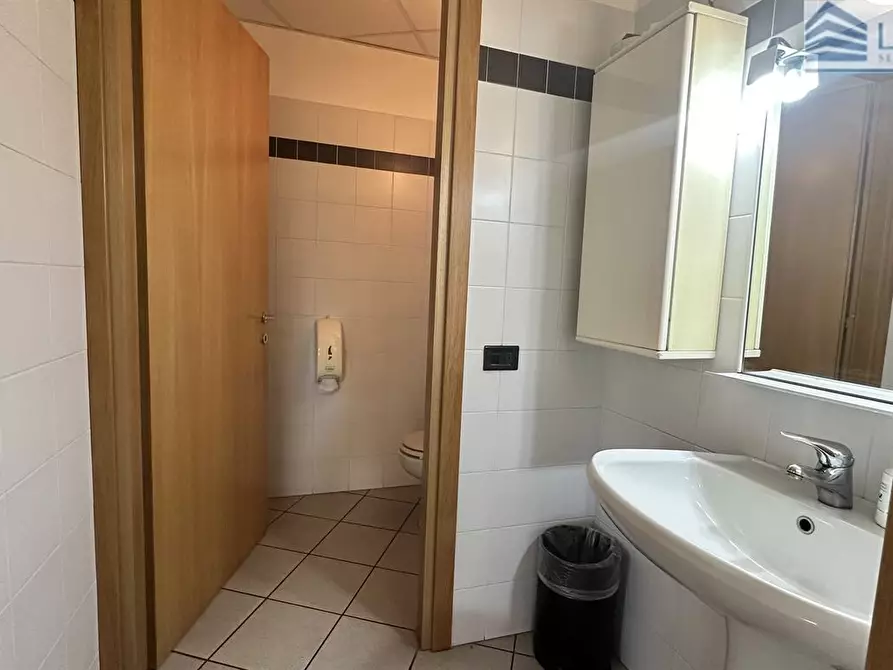Immagine 6 di Ufficio in vendita  in Via Palma il Vecchio a Bergamo