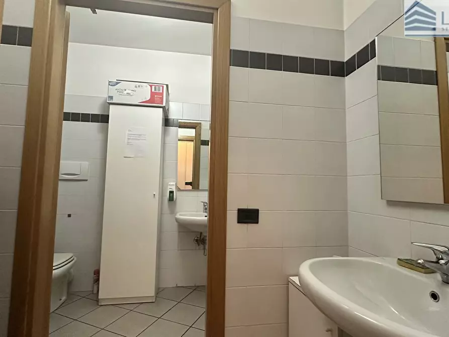 Immagine 9 di Ufficio in vendita  in Via Palma il Vecchio a Bergamo
