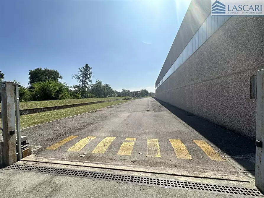 Immagine 4 di Capannone industriale in vendita  in Via Paganini a Chignolo D'isola