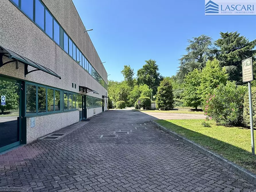 Immagine 2 di Capannone industriale in vendita  in Via Paganini a Chignolo D'isola