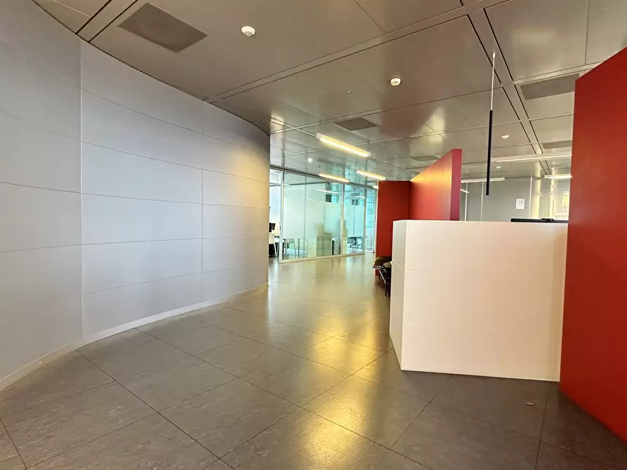 Immagine 3 di Ufficio in vendita  in Via Stezzano 87 a Bergamo