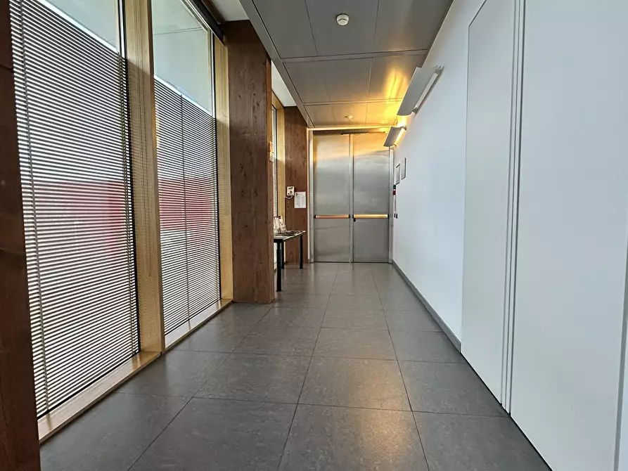 Immagine 2 di Ufficio in vendita  in Via Stezzano 87 a Bergamo