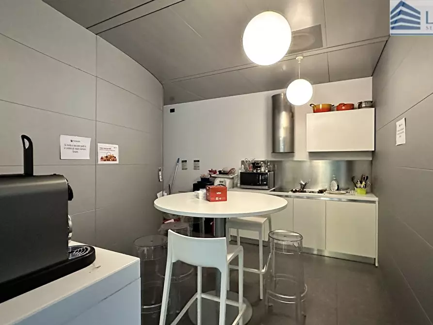 Immagine 6 di Ufficio in vendita  in Via Stezzano 87 a Bergamo