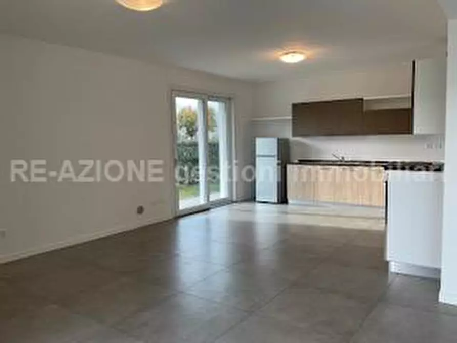 Immagine 4 di Casa bifamiliare in affitto  in Via Grazia Deledda 13 a Costabissara
