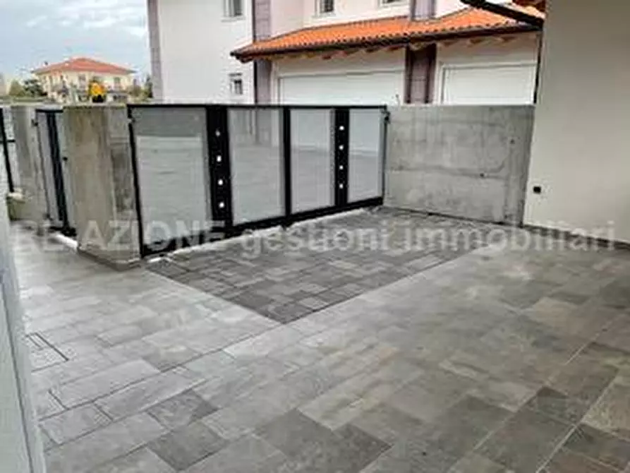 Immagine 2 di Casa bifamiliare in affitto  in Via Grazia Deledda 13 a Costabissara