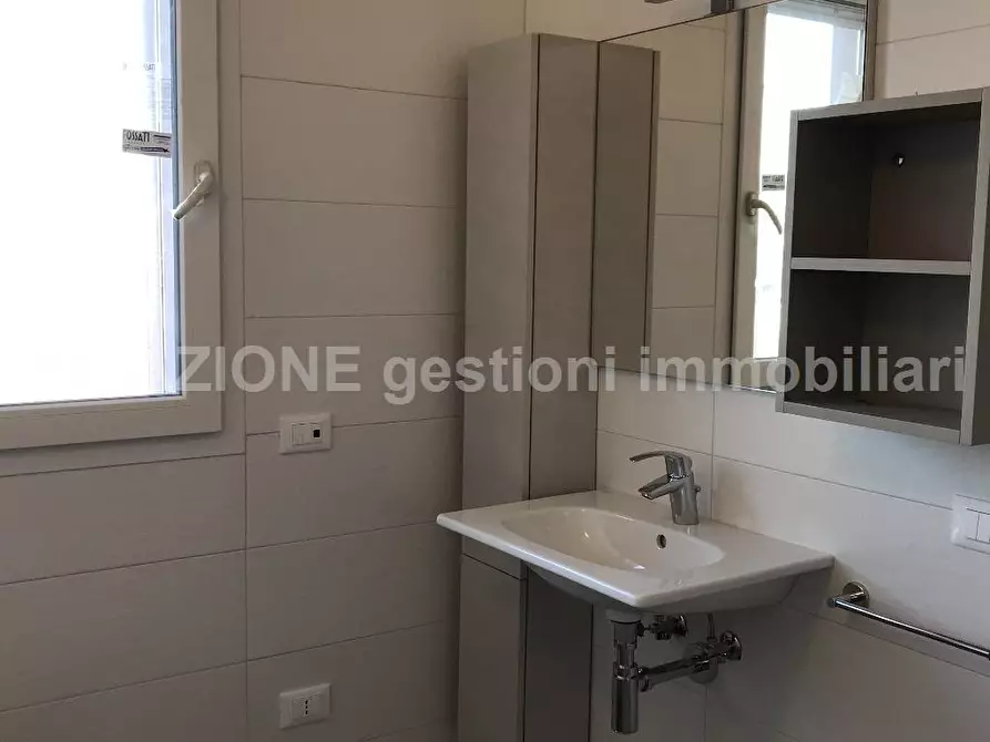 Immagine 2 di Villetta a schiera in affitto  in Via Monte Grappa 5 a Costabissara