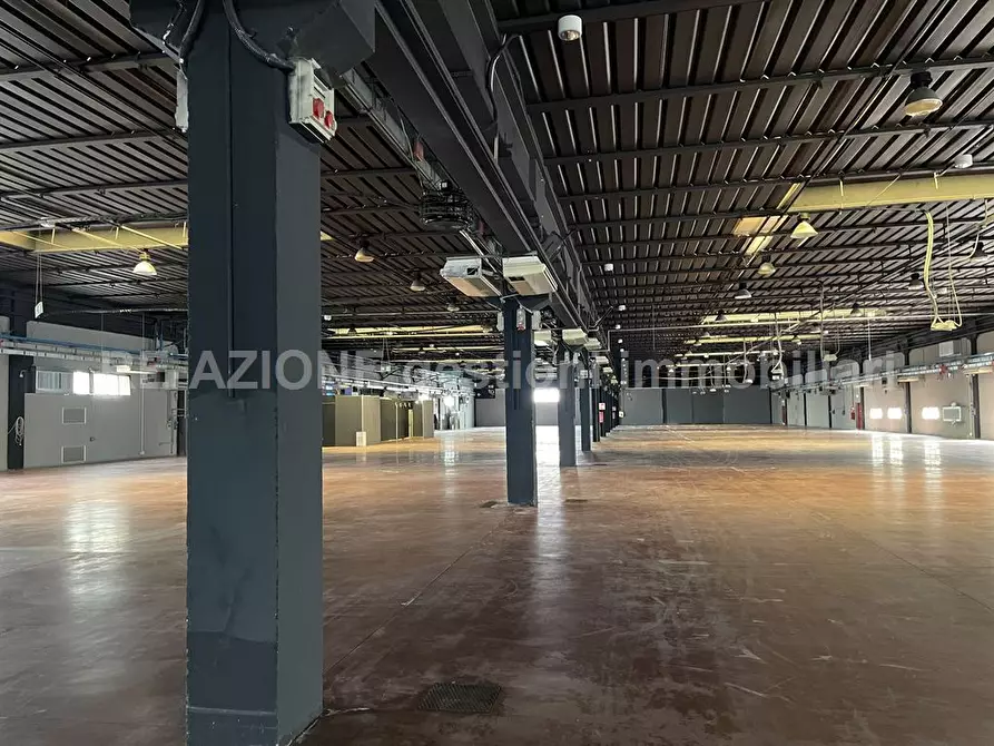 Immagine 4 di Capannone industriale in affitto  in Viale del Lavoro a Vicenza