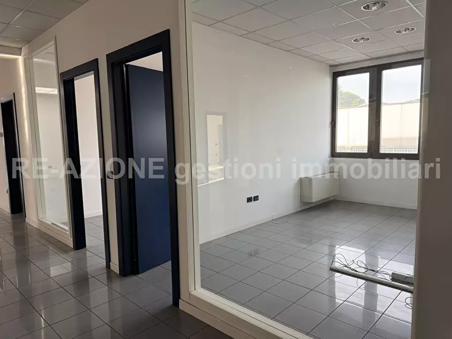 Immagine 2 di Ufficio in affitto  a Altavilla Vicentina