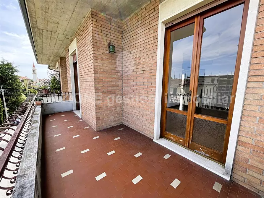 Immagine 4 di Appartamento in vendita  in Via Giuseppe Barbieri 40 a Vicenza