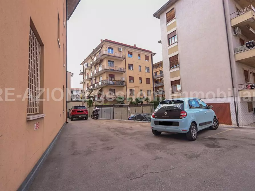 Immagine 5 di Ufficio in affitto  in Viale Bartolomeo D'Alviano 89 a Vicenza