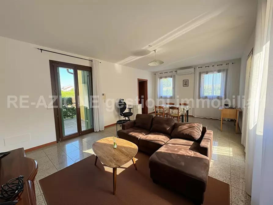 Immagine 2 di Appartamento in affitto  a Vicenza