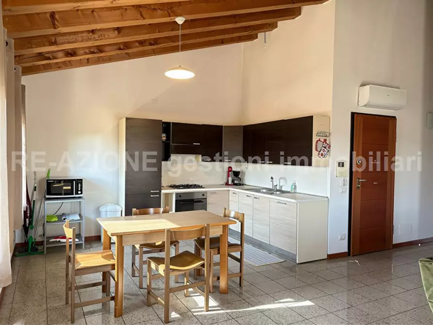 Immagine 6 di Appartamento in affitto  a Vicenza