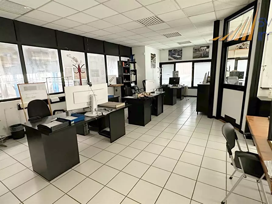 Immagine 1 di Capannone industriale in vendita  in via Roma 1 a Bernareggio