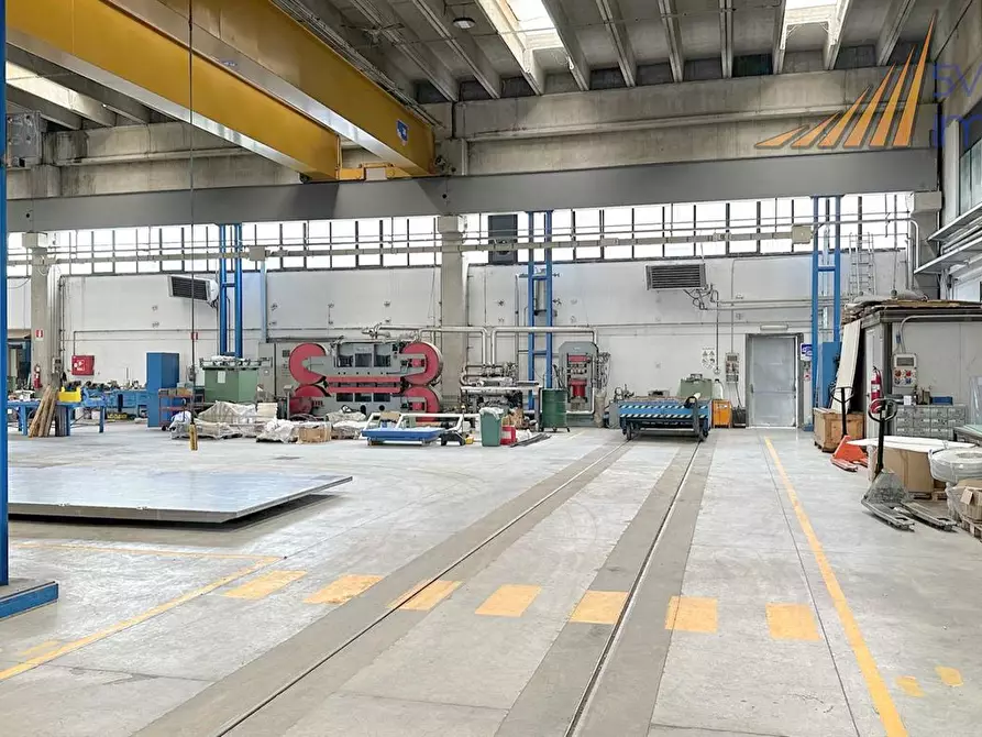 Immagine 6 di Capannone industriale in vendita  in via Roma 1 a Bernareggio