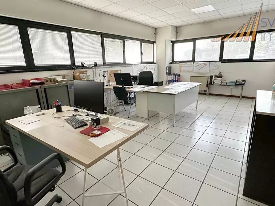 Immagine 4 di Capannone industriale in vendita  in via Roma 1 a Bernareggio