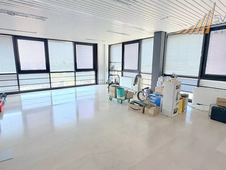Immagine 7 di Ufficio in affitto  in via Ornago 24 a Bellusco