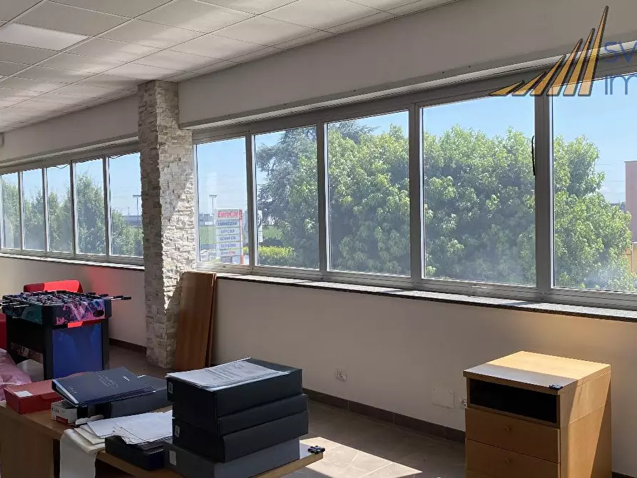 Immagine 1 di Ufficio in affitto  in via del Commercio 5/3 a Bernareggio