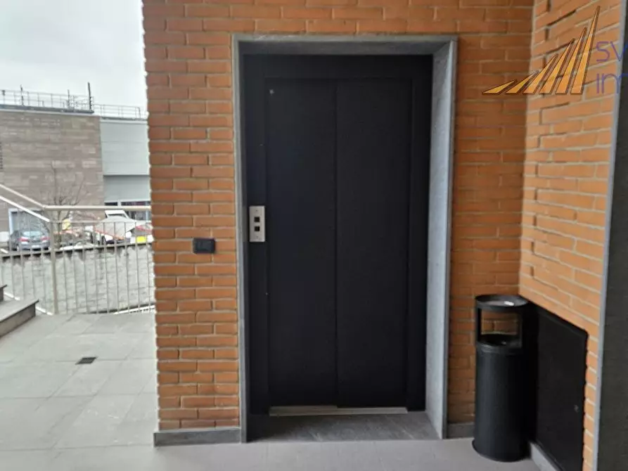 Immagine 4 di Ufficio in affitto  in viale lombardia 266 a Brugherio
