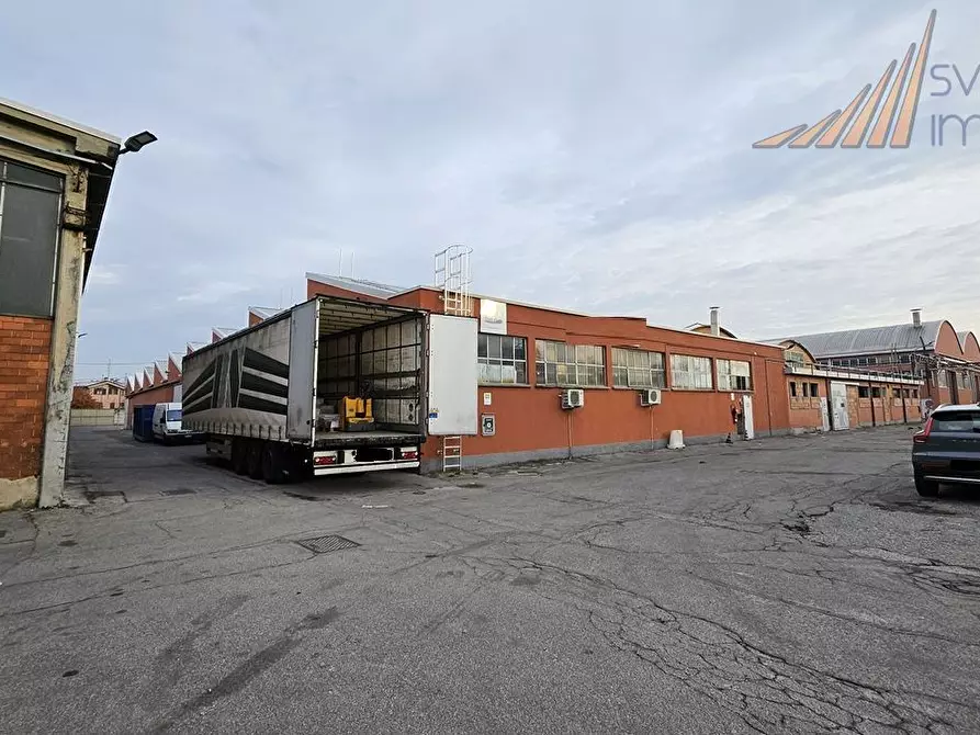 Immagine 4 di Capannone industriale in vendita  in viale Lombardia 51 a Brugherio