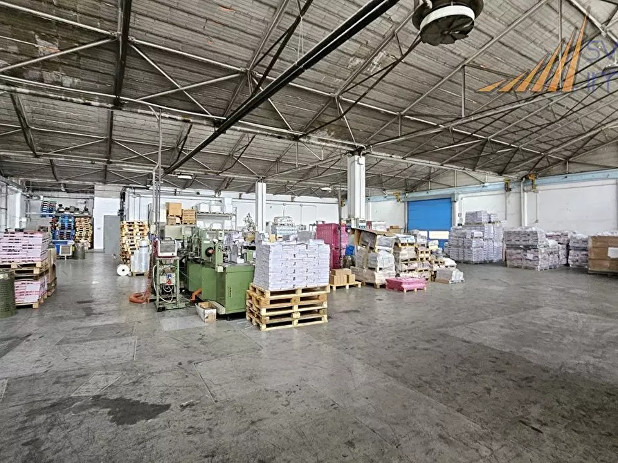 Immagine 9 di Capannone industriale in vendita  in viale Lombardia 51 a Brugherio