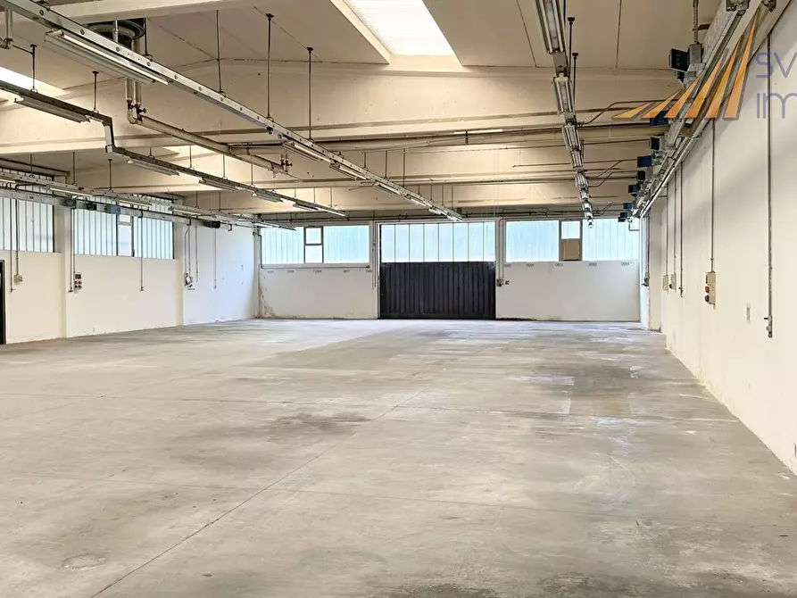 Immagine 7 di Capannone industriale in affitto  in via Enrico Fermi 5/7 a Burago Di Molgora