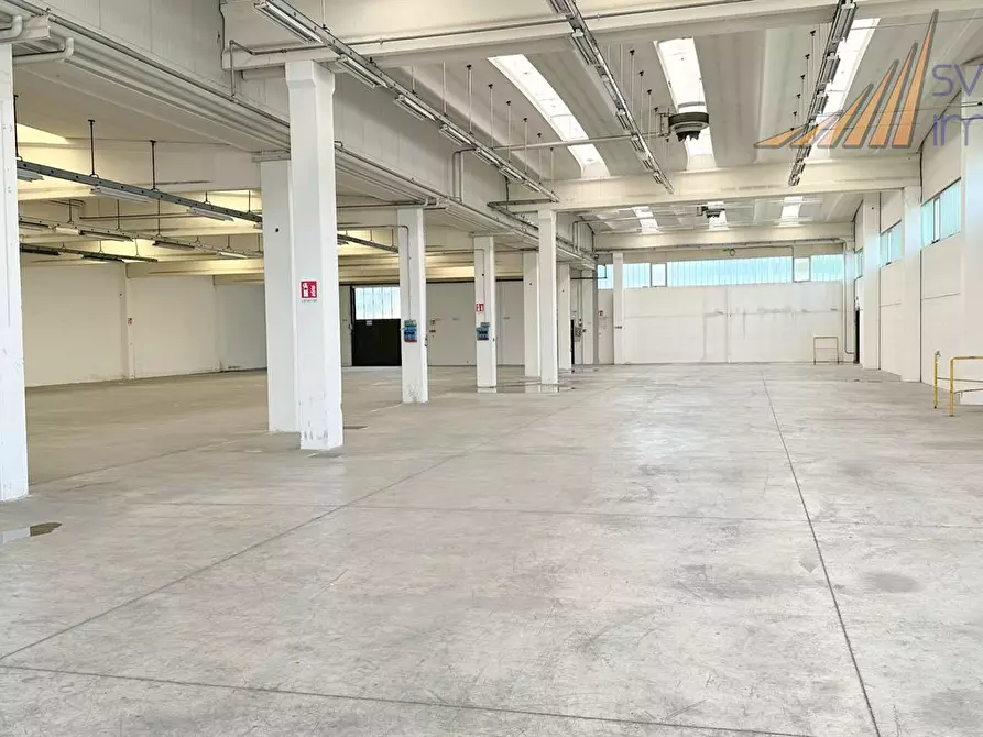 Immagine 4 di Capannone industriale in affitto  in via Enrico Fermi 5/7 a Burago Di Molgora