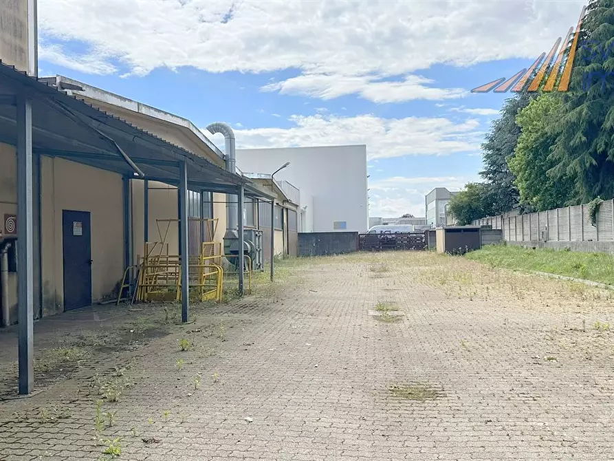 Immagine 2 di Capannone industriale in affitto  in via Enrico Fermi 5/7 a Burago Di Molgora