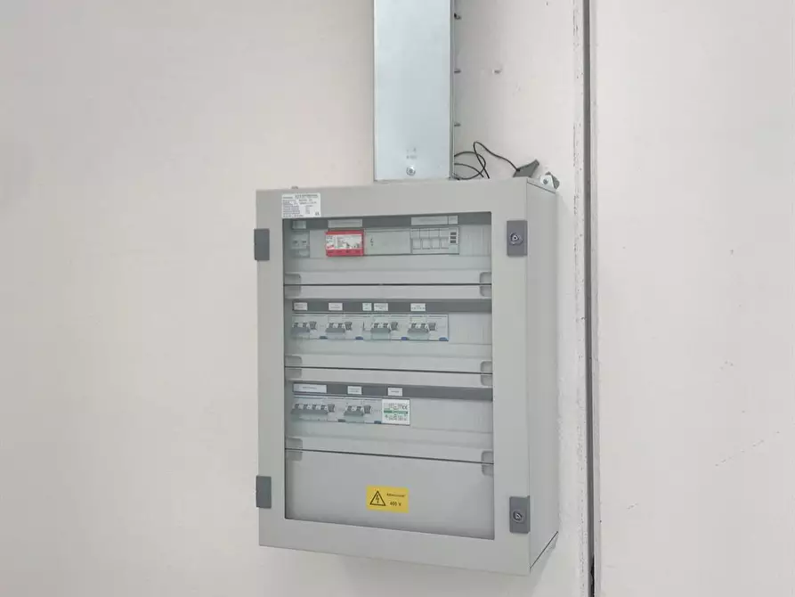 Immagine 7 di Capannone industriale in affitto  in via Italia 175/8 a Busnago