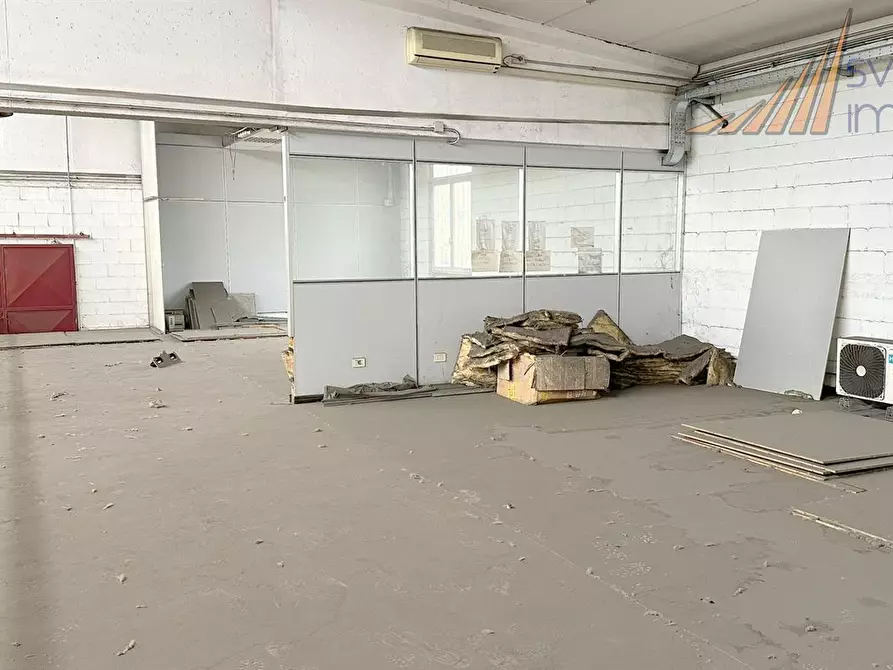 Immagine 9 di Capannone industriale in affitto  in via dei Chiosi 18 a Cavenago Di Brianza