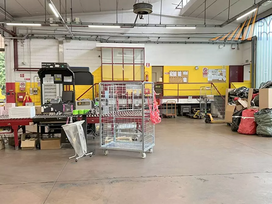 Immagine 6 di Capannone industriale in affitto  in via dei Chiosi 18 a Cavenago Di Brianza