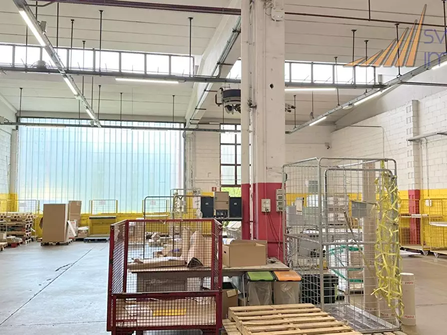 Immagine 5 di Capannone industriale in affitto  in via dei Chiosi 18 a Cavenago Di Brianza
