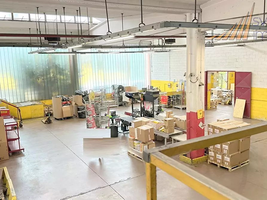 Immagine 8 di Capannone industriale in affitto  in via dei Chiosi 18 a Cavenago Di Brianza