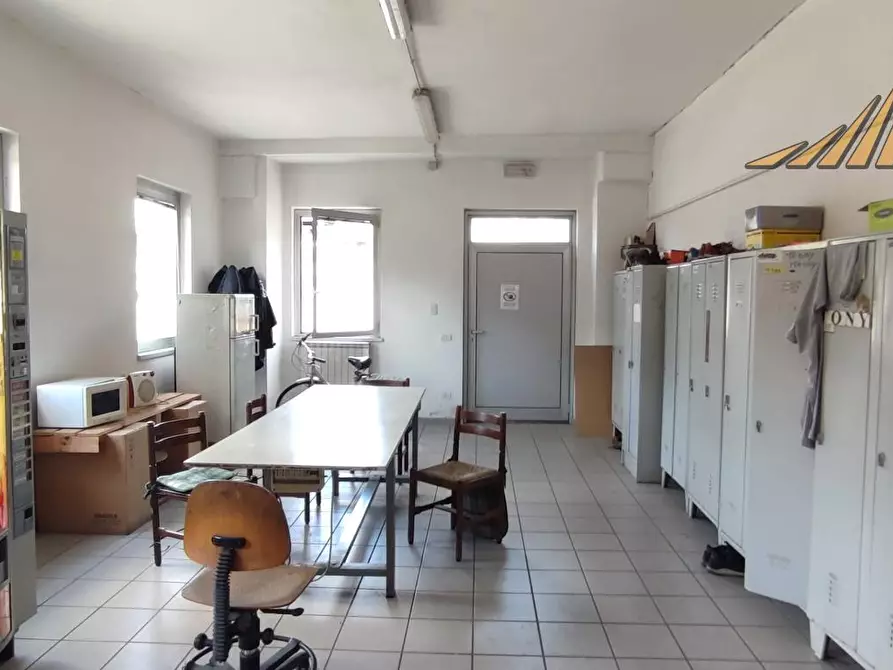 Immagine 3 di Capannone industriale in affitto  in Via Michelangelo Buonarroti 38 a Cologno Monzese