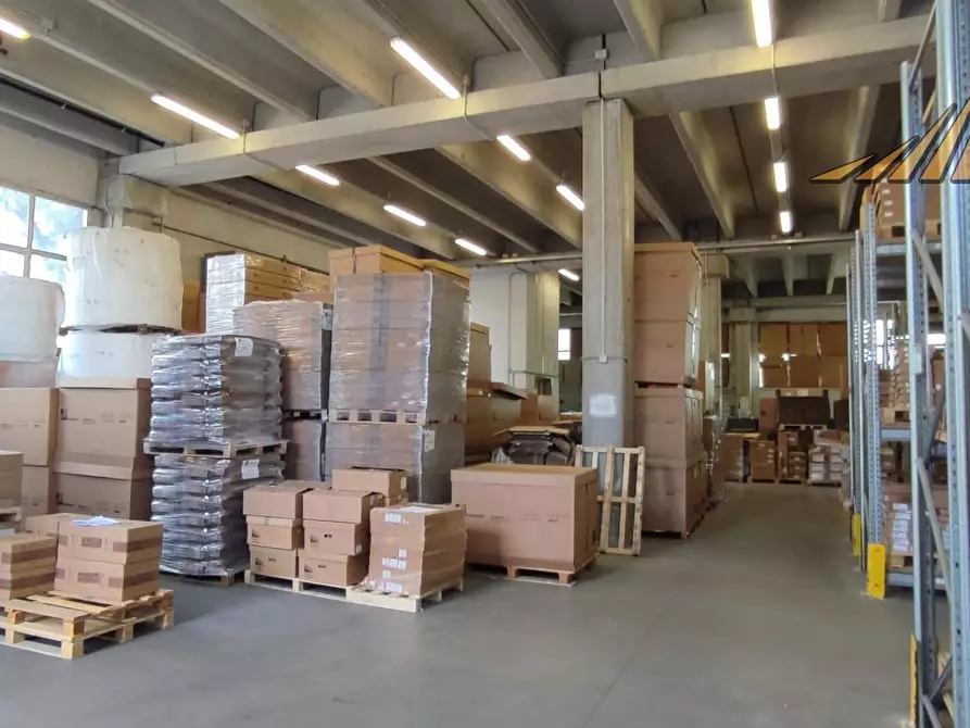 Immagine 4 di Capannone industriale in affitto  in Via Michelangelo Buonarroti 38 a Cologno Monzese