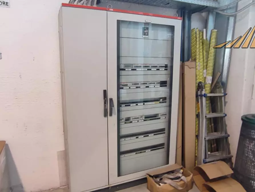 Immagine 1 di Capannone industriale in affitto  in Via Michelangelo Buonarroti 38 a Cologno Monzese