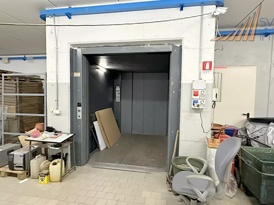 Immagine 6 di Capannone industriale in vendita  in via Eugenio Curiel 56 a Mezzago