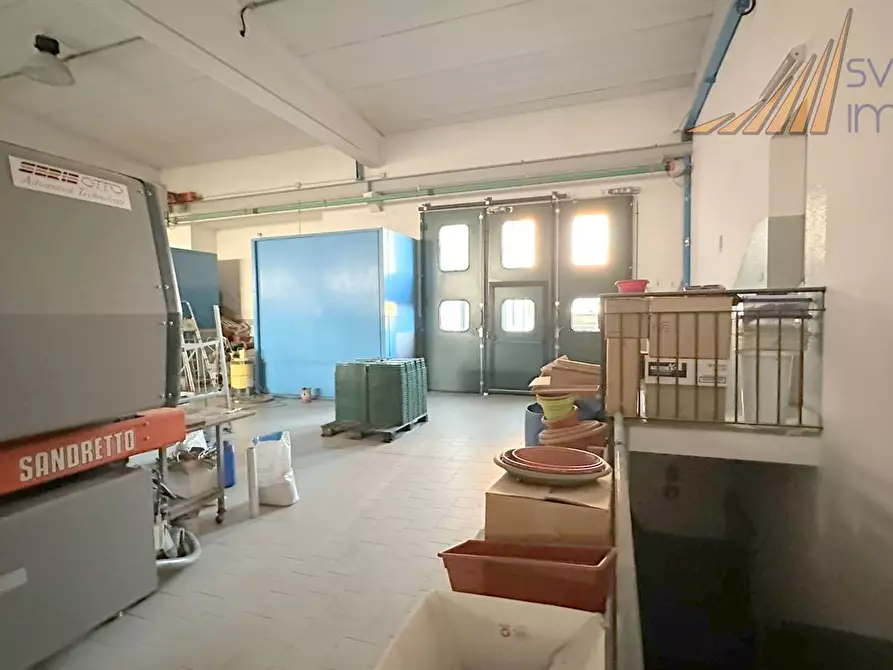 Immagine 3 di Capannone industriale in vendita  in via Eugenio Curiel 56 a Mezzago
