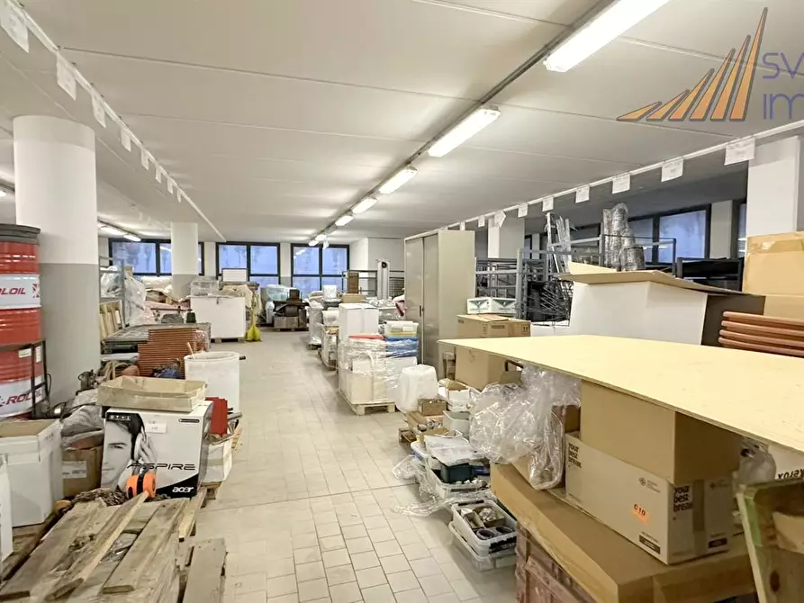 Immagine 9 di Capannone industriale in vendita  in via Eugenio Curiel 56 a Mezzago