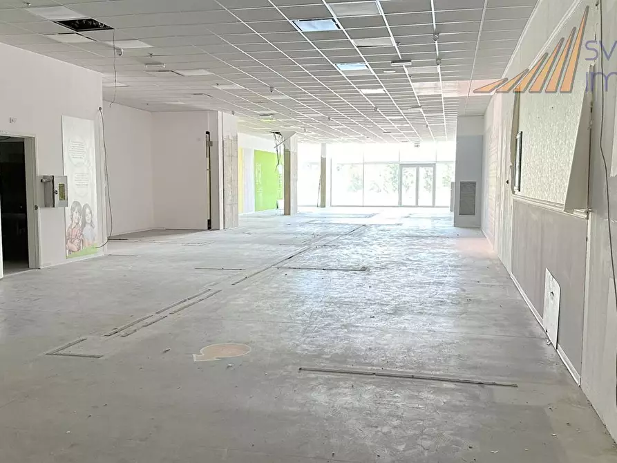 Immagine 8 di Negozio in affitto  in via del Commercio 22 a Busnago